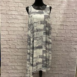 ALFANI BLACK & WHITE PLUS SIZE HIGH LOW